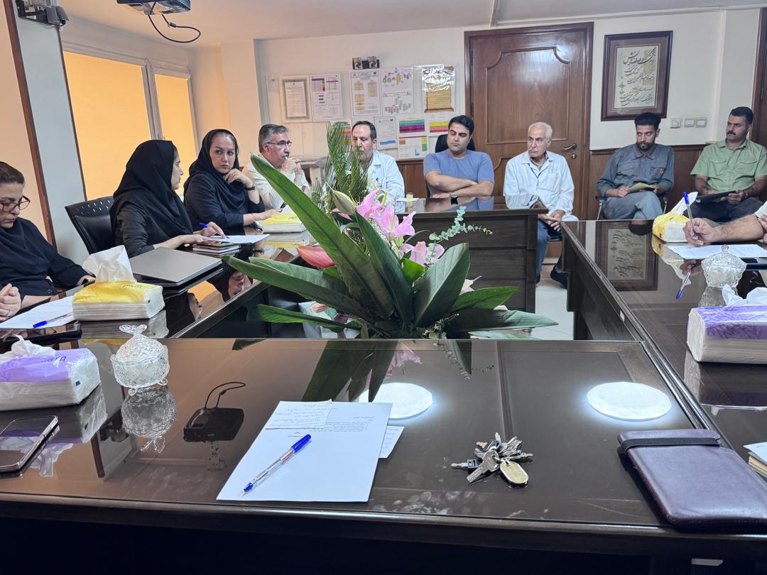 نشست هم اندیشی مسئولین سنجه های اعتباربخشی و بررسي ارزيابي اعتباربخشي